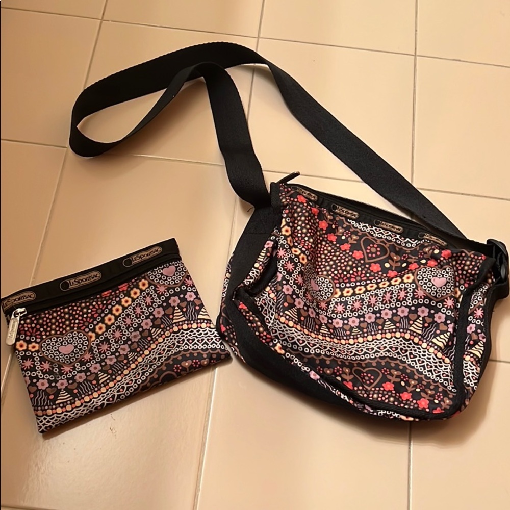 LeSportsac 2 in 1 crossbody